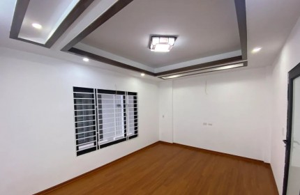 Chính chủ bán nhà Vũ Tông Phan, 35m², 5 tầng, nội thất cao cấp, hơn 5 tỷ